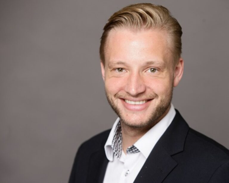 Andreas Opiolka 1 Andreas